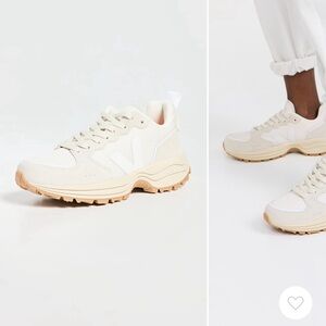 Veja Venturi Trainer Sneakers (tan & white)